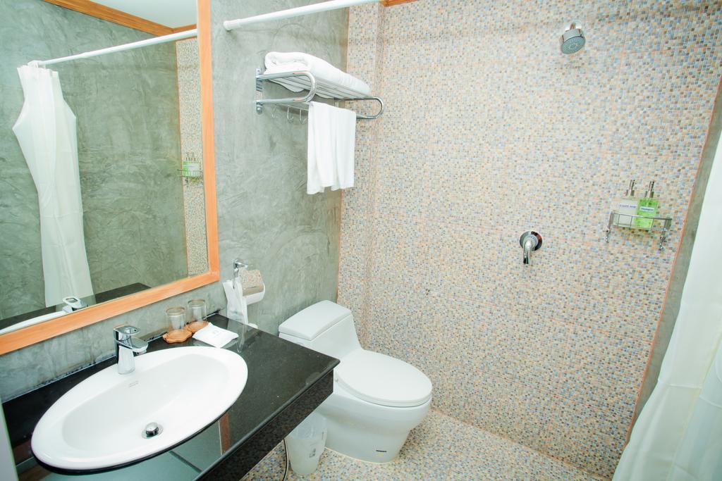 Phuket Chaphone Guesthouse מראה חיצוני תמונה