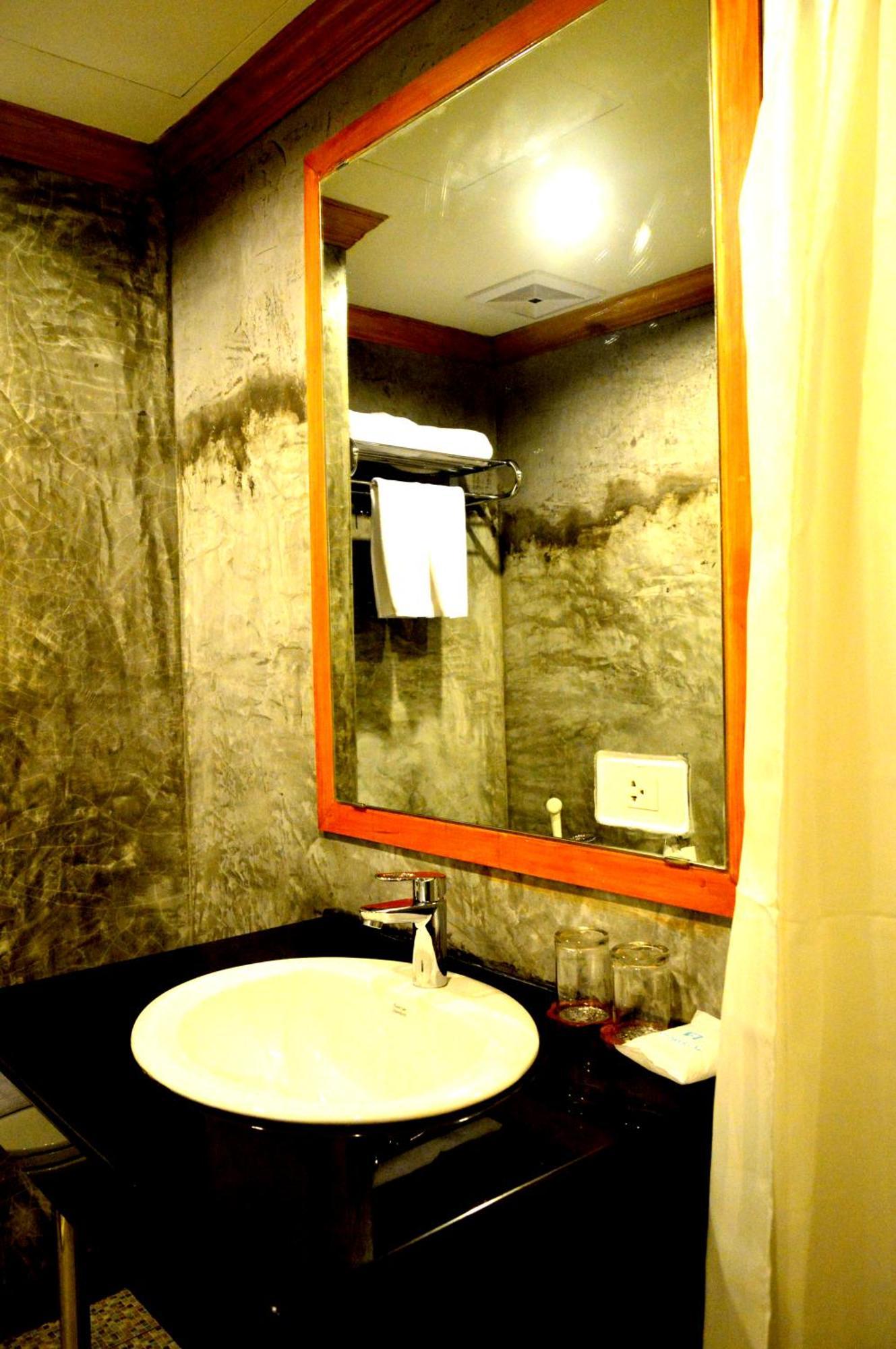 Phuket Chaphone Guesthouse מראה חיצוני תמונה
