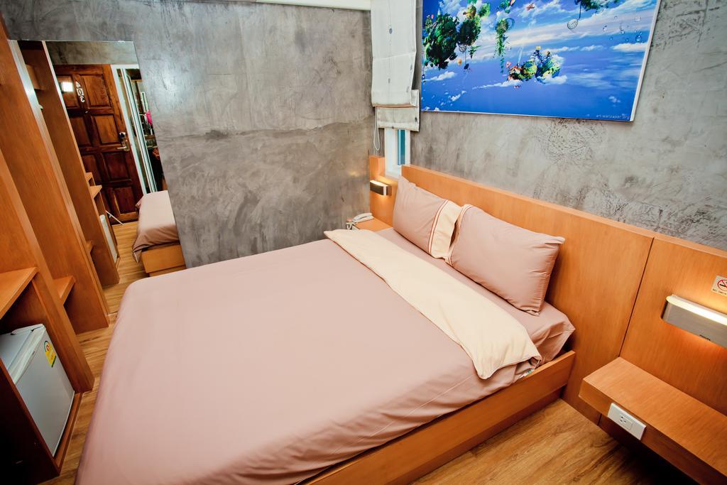 Phuket Chaphone Guesthouse חדר תמונה