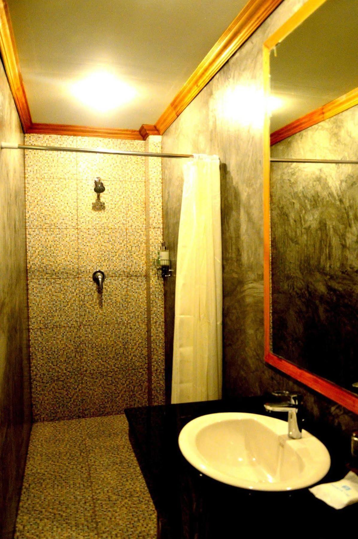 Phuket Chaphone Guesthouse מראה חיצוני תמונה
