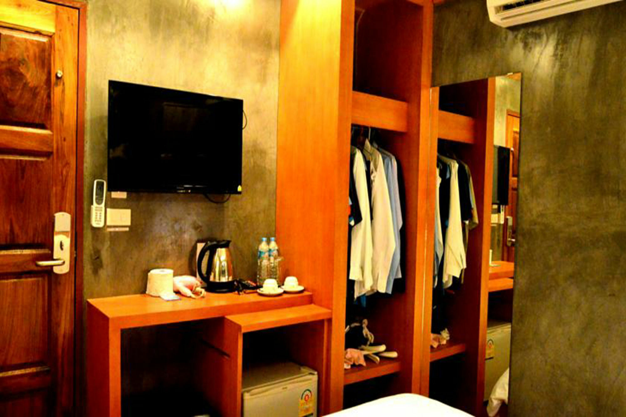Phuket Chaphone Guesthouse מראה חיצוני תמונה